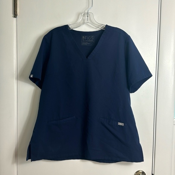Figs Casma Three-Pocket Scrub Top Navy Blue Size Large - Picture 2 of 11